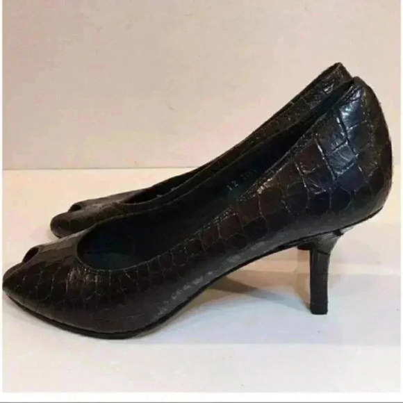 donald pliner Heels size 7 Patent Italian Leather - Picture 3 of 8